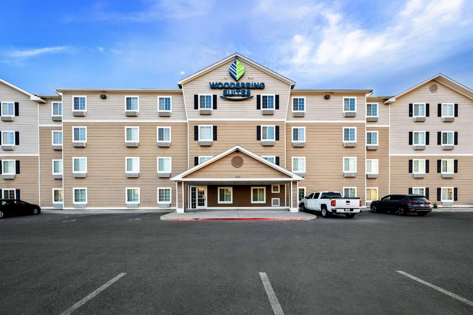 Woodspring Suites Hobbs Air Base City Екстер'єр фото