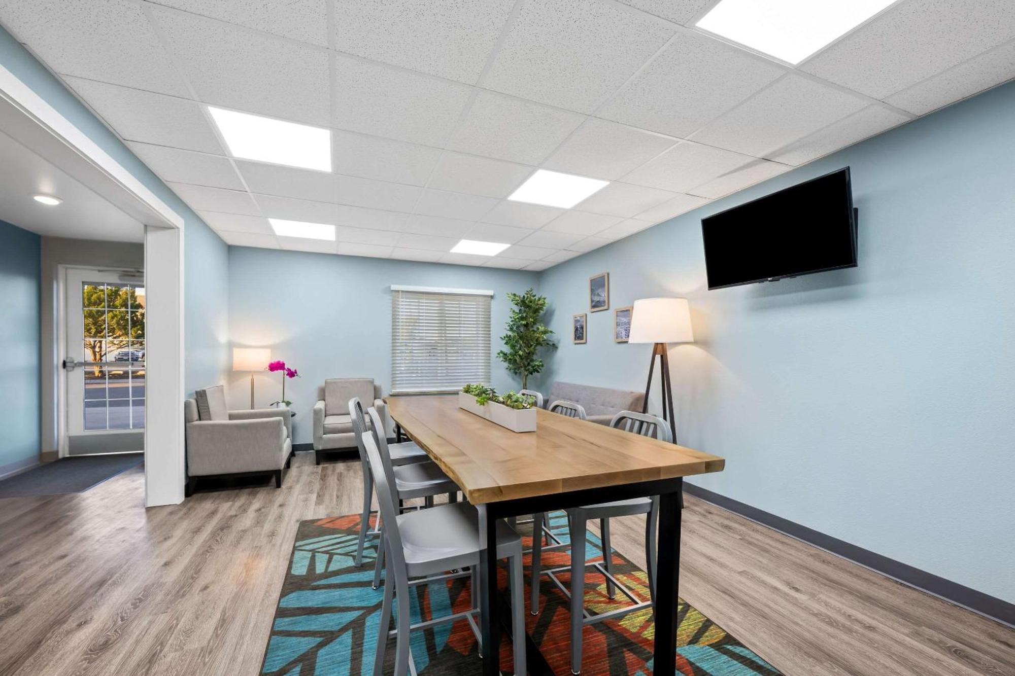 Woodspring Suites Hobbs Air Base City Екстер'єр фото